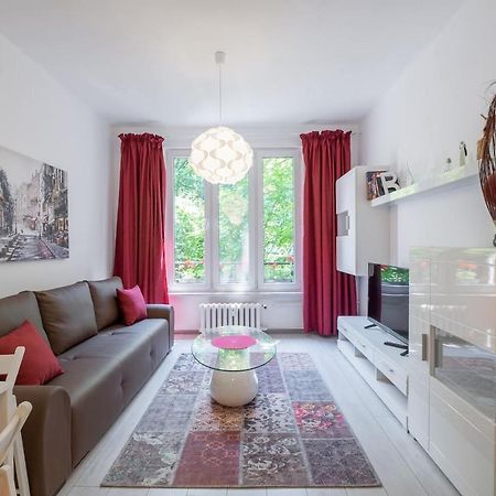 Your Perfect Place To Stay On Vitosha Str Apt โซเฟีย ภายนอก รูปภาพ